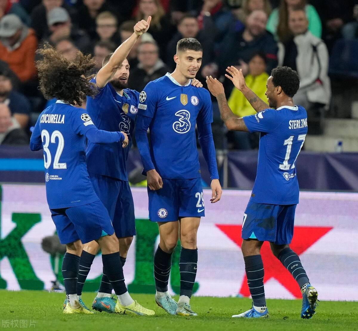 布莱顿清晨更衣室发声，志在荷甲名次提升，压力陡增，团队化学反应显著(堀口真希的训练日常)