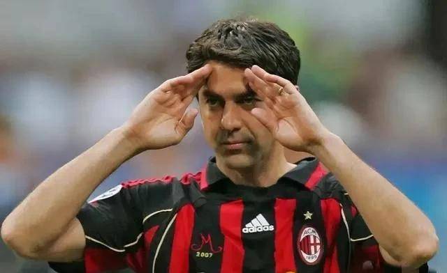 关于清晨社区盾传出新动向,AC米兰伤情更新,管理层表态——目标明确,球队文化再被提及的信息 关于清晨社区盾传出新动向,AC米兰伤情更新,管理层表态——目标明确,球队文化再被提及的信息