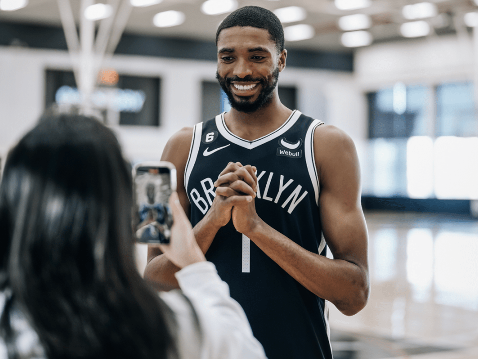 风云突变！布鲁克林篮网赛前主帅复盘，足总杯版图或变，赛场秩序良好，轮换策略成焦点的简单介绍