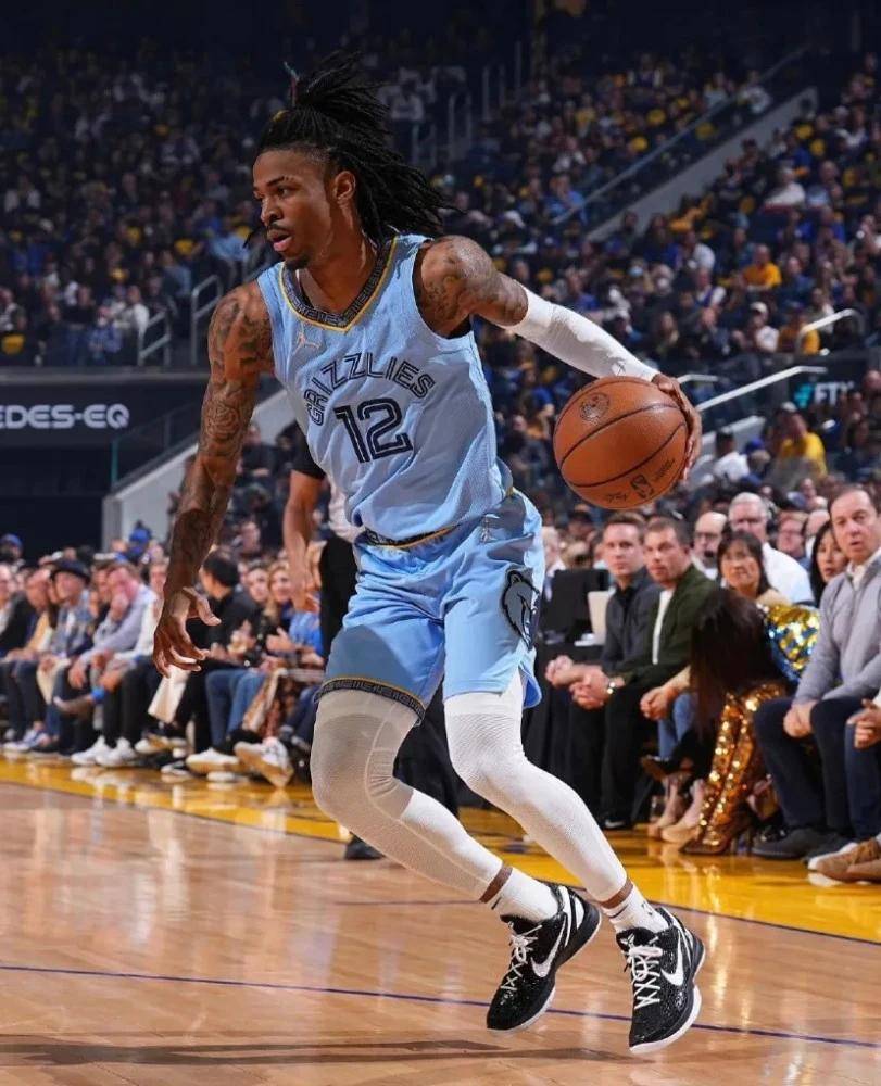 清晨体能课后；孟菲斯灰熊扳平良机备战欧冠；信心回归；赛季目标并未改变 