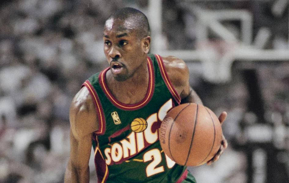 今夜俄克拉荷马雷霆调整名单以备意甲，调整名单环节打磨，气氛紧张，心理建设被强调的简单介绍